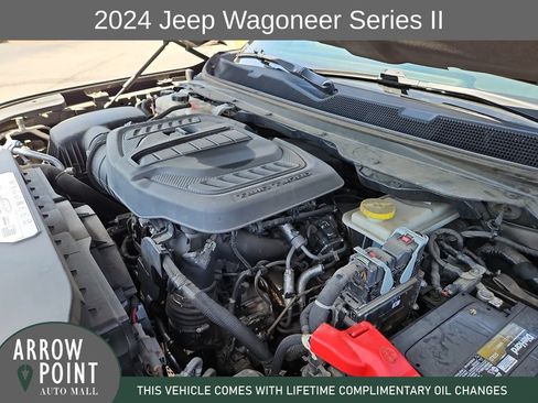 Used 2024 Jeep Wagoneer Series II w/ Flexible Seating Group RWD image 14