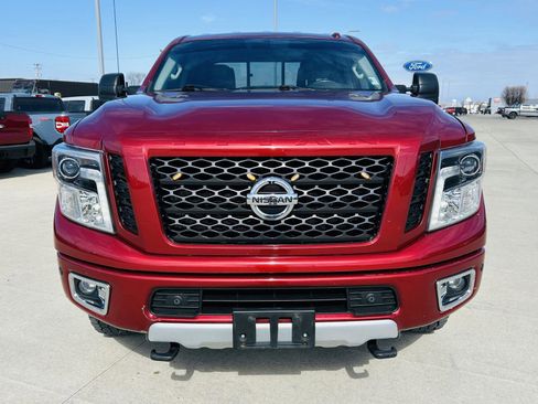 Used 2016 Nissan Titan PRO-4X image 27