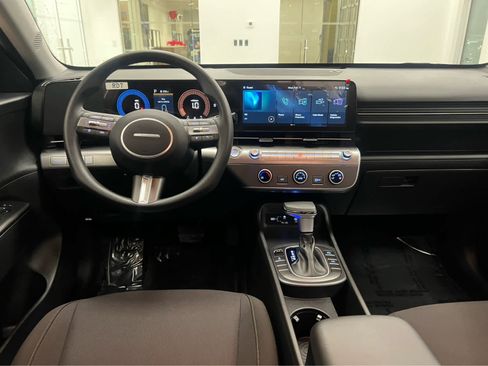 New 2026 Hyundai Kona SE image 19