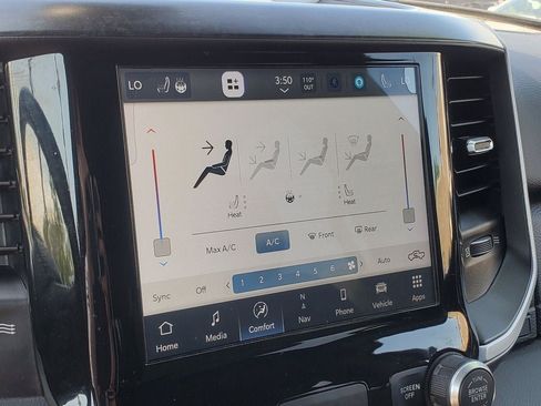 Used 2022 RAM 1500 Big Horn AWD/4WD image 23