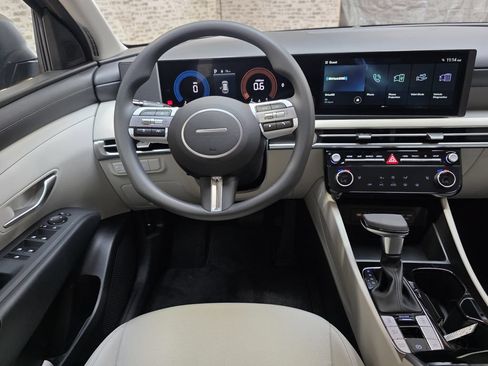 New 2026 Hyundai Tucson SEL FWD image 18
