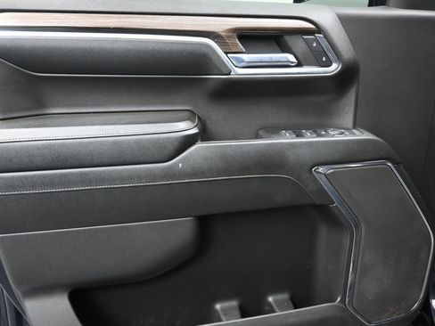 Used 2024 Chevrolet Silverado 1500 LT Trail Boss image 12