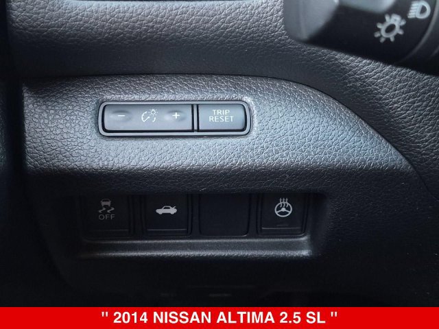 Used 2014 Nissan Altima 2.5 SL w/ Moonroof Package FWD image 18