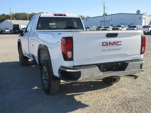 New 2026 GMC Sierra 2500 SLE image 9