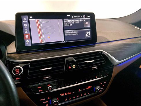 Used 2023 BMW 530i w/ M Sport Package image 19