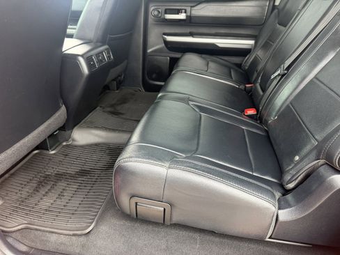 Used 2014 Toyota Tundra Limited w/ Limited Premium Package image 18