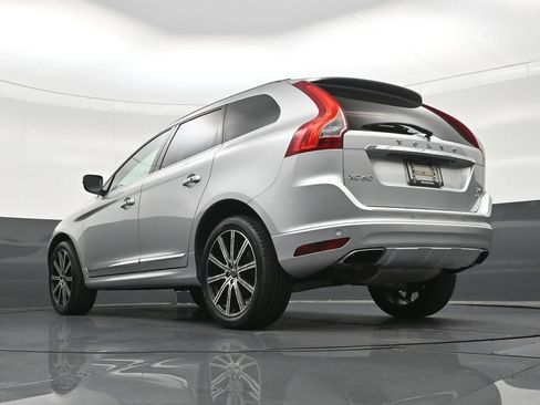 Used 2015 Volvo XC60 T6 Premier Plus AWD/4WD image 24
