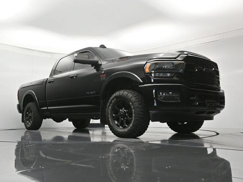 Used 2022 RAM 2500 Limited AWD/4WD image 39