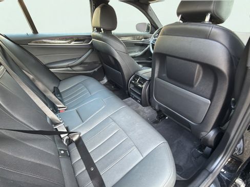 Used 2022 BMW 530i RWD image 24