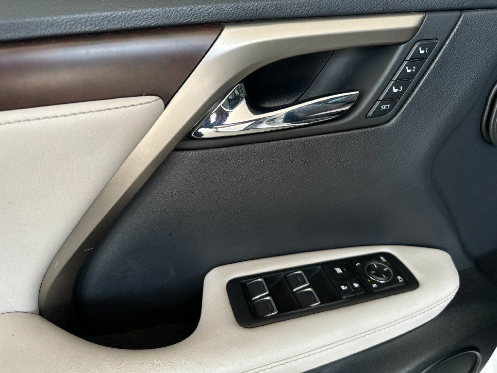 Used 2022 Lexus RX 350 FWD w/ Premium Package image 10