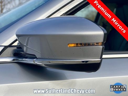 Used 2022 Acura MDX SH-AWD w/ Technology Package image 11