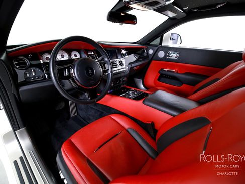 Used 2019 Rolls-Royce Wraith image 4