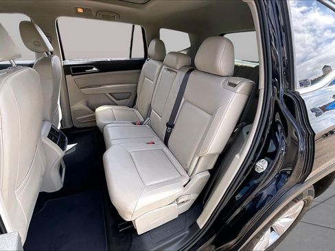 Used 2018 Volkswagen Atlas SEL AWD/4WD image 21