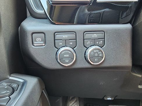 New 2026 GMC Sierra 1500 Elevation AWD/4WD image 19
