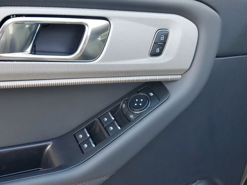 New 2026 Ford Explorer Active image 13