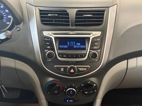 Used 2016 Hyundai Accent SE FWD image 23