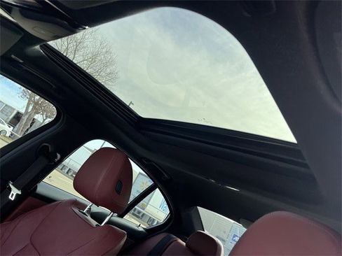 Used 2023 BMW M340i w/ Premium Package image 27