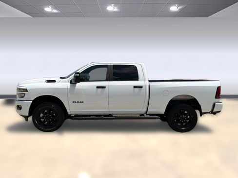Used 2026 RAM 2500 Big Horn AWD/4WD image 2