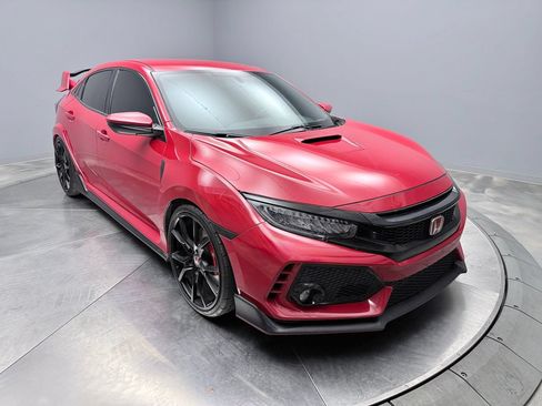 Used 2018 Honda Civic Type R image 3