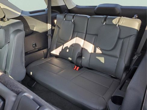 New 2025 Ford Explorer Active w/ Active Comfort Package image 37