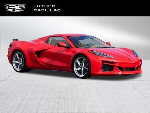 Used 2025 Chevrolet Corvette E-Ray AWD/4WD image 1