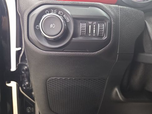 Used 2020 Jeep Wrangler Unlimited Rubicon AWD/4WD image 33