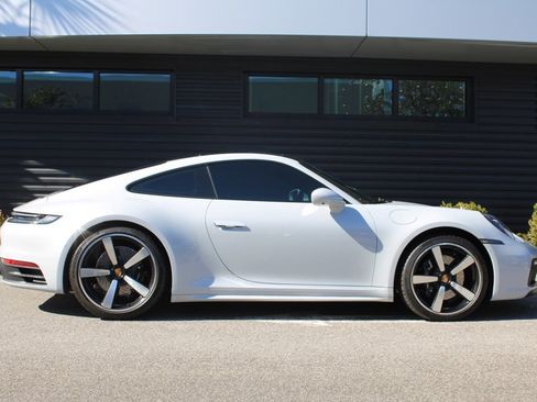 Used 2024 Porsche 911 Carrera 4S image 12