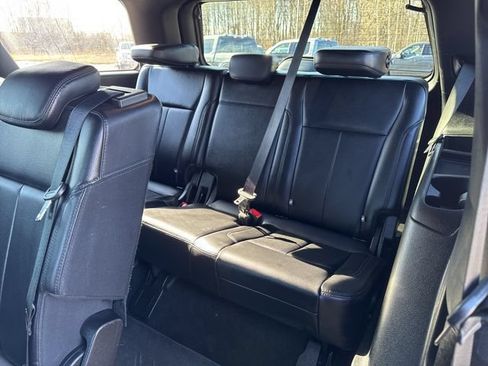 Used 2019 Ford Expedition XLT w/ Equipment Group 201A AWD/4WD image 14