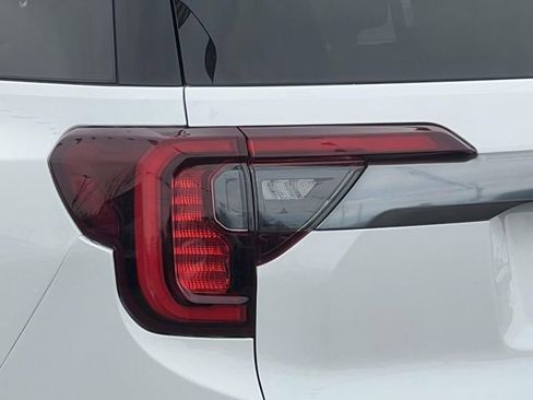 Certified 2023 GMC Acadia AT4 image 10