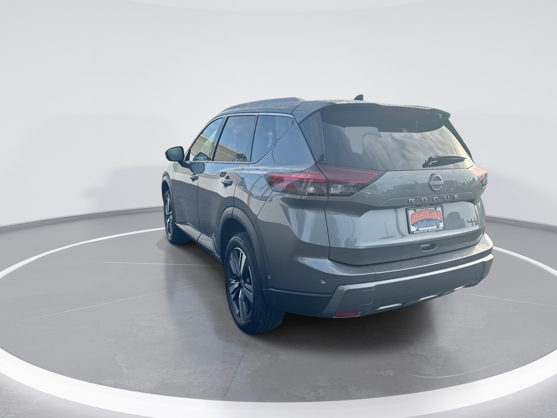 Certified 2026 Nissan Rogue SL FWD image 6