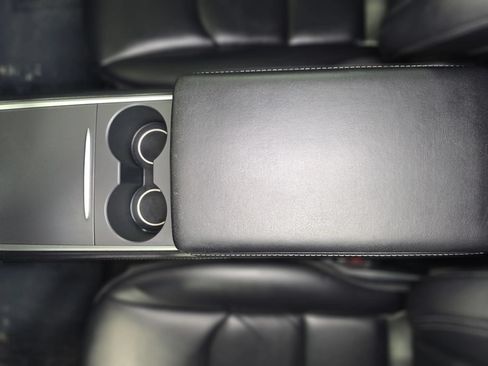 Used 2022 Tesla Model 3 Long Range AWD/4WD image 34