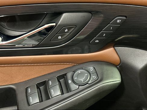 Used 2019 Chevrolet Traverse High Country image 16