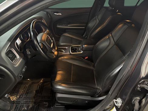 Used 2021 Dodge Charger SXT w/ Leather Interior Group image 11