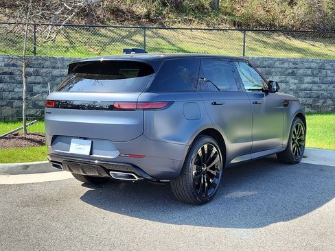 New 2026 Land Rover Range Rover Sport Dynamic SE AWD/4WD image 2