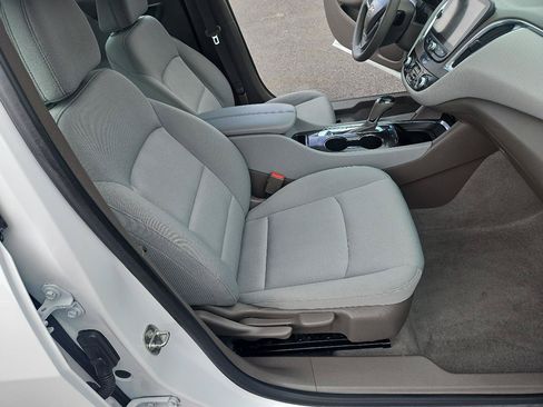 Used 2019 Chevrolet Malibu LT w/ Driver Confidence Package FWD image 15