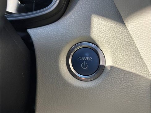 Used 2020 Toyota Corolla LE image 23