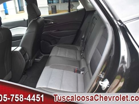 Certified 2025 Chevrolet Trax LT FWD image 19
