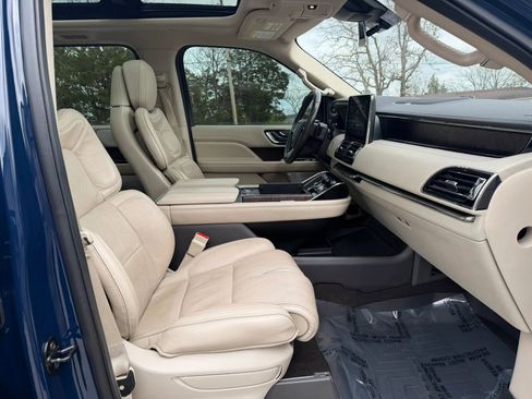 Used 2019 Lincoln Navigator L Reserve w/ Cargo Package image 53