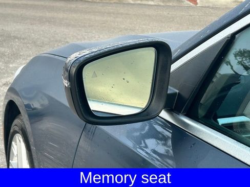 Used 2025 BMW 330i 330i image 17