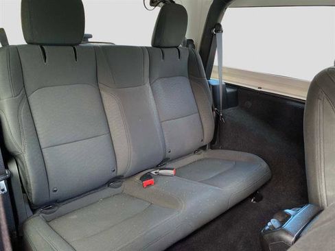 Used 2019 Jeep Wrangler Sport image 23