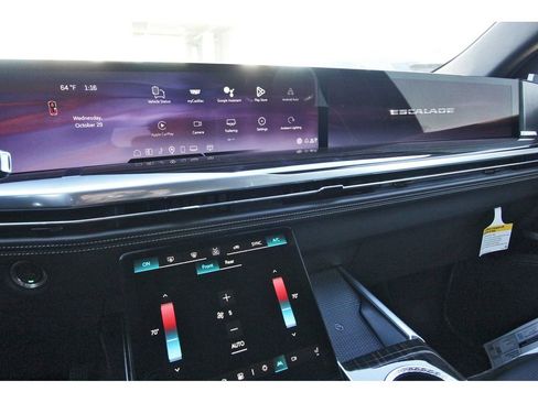 New 2026 Cadillac Escalade Luxury w/ Touring Package image 16
