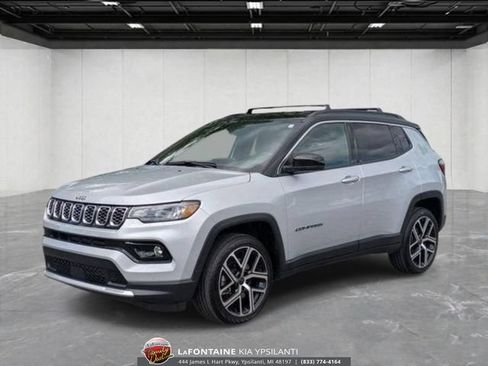 Used 2025 Jeep Compass Limited AWD/4WD image 1