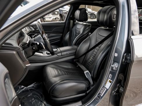 Used 2019 Mercedes-Benz S 560 4MATIC Sedan image 48