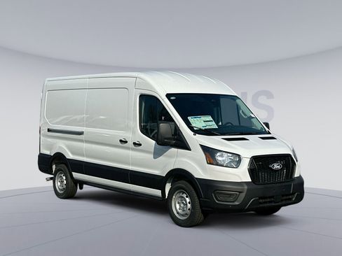 New 2026 Ford Transit 250 148 Medium Roof w/ Load Area Protection Package image 10
