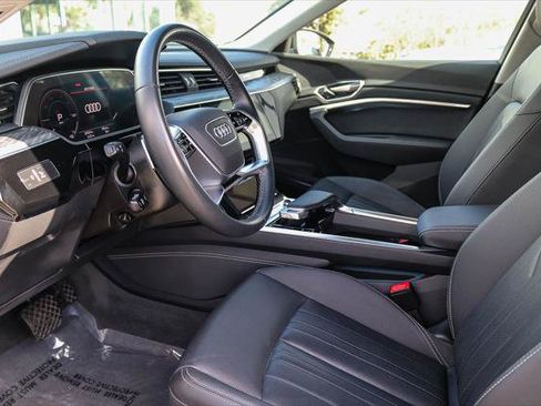 Certified 2024 Audi Q8 e-tron Premium Plus AWD/4WD image 19