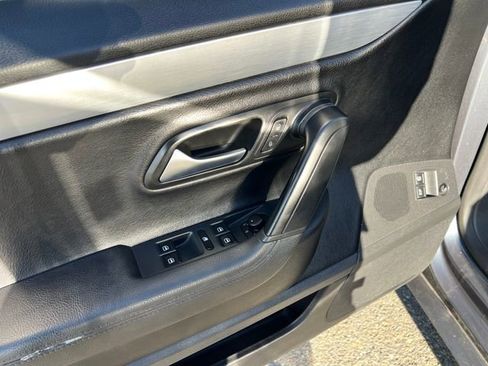 Used 2013 Volkswagen CC Sport Plus image 31