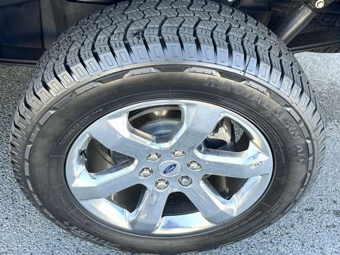 Used 2023 Ford F150 Lariat w/ Equipment Group 502A High image 27