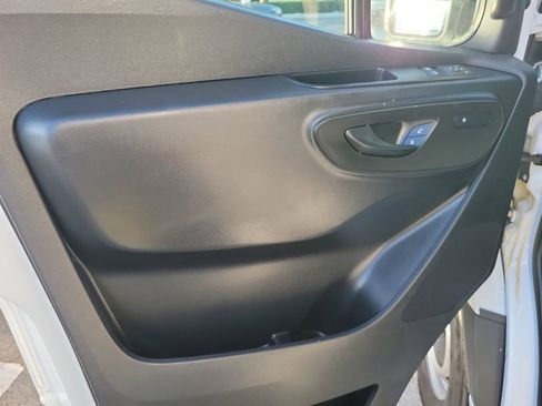 Used 2025 Mercedes-Benz Sprinter 2500 image 14