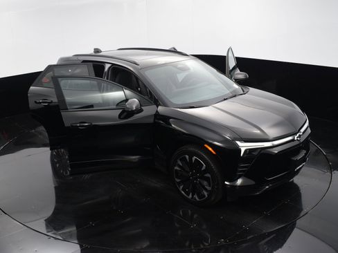 New 2025 Chevrolet Blazer EV RS image 31