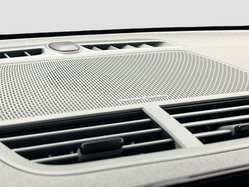 Used 2021 Polestar Polestar 2 w/ Performance Package image 19